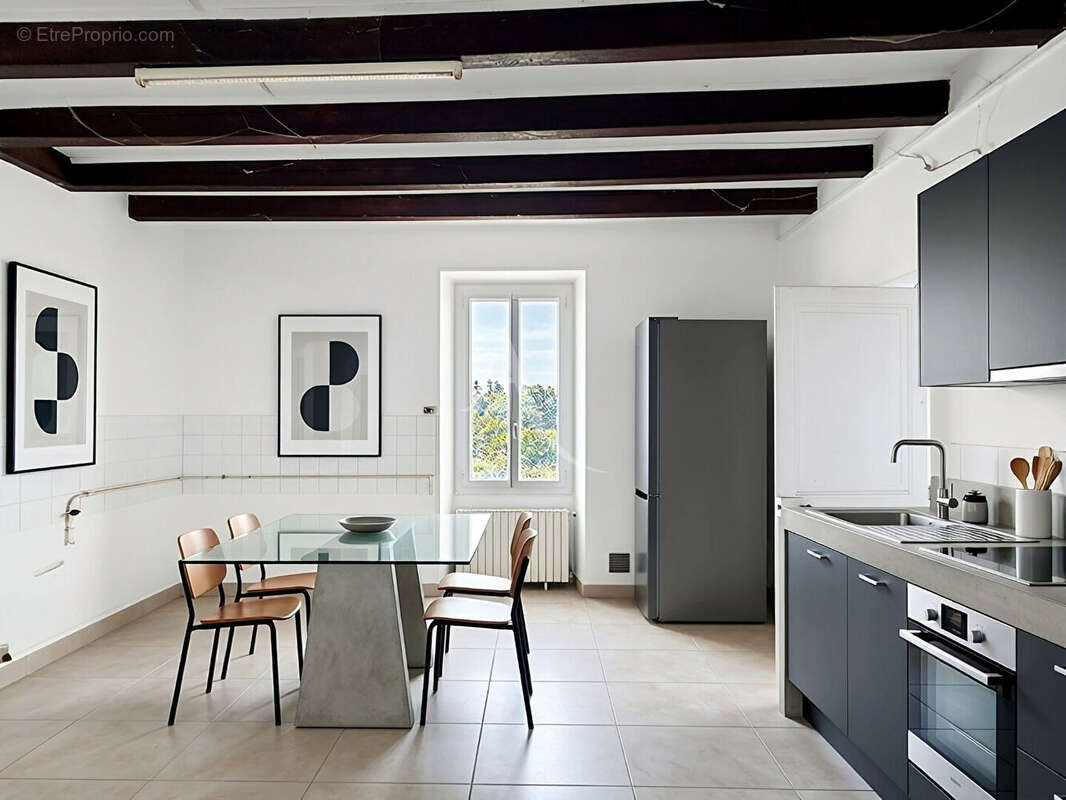 Appartement à LES PONTS-DE-CE