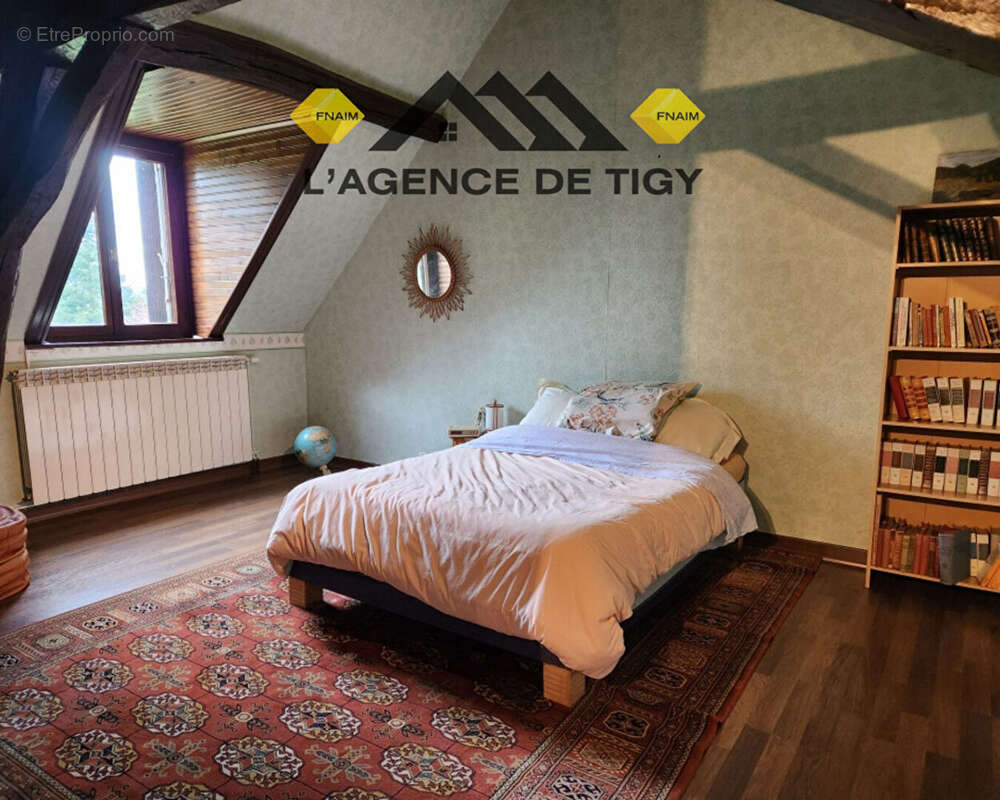 Maison à NEUVY-EN-SULLIAS