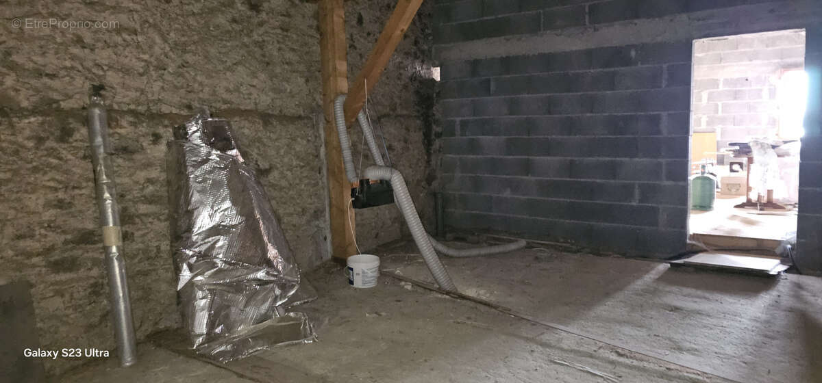 Grandes combles à aménager de 160 m2 à Corps (Isère) avec option appt T5 - photo 11