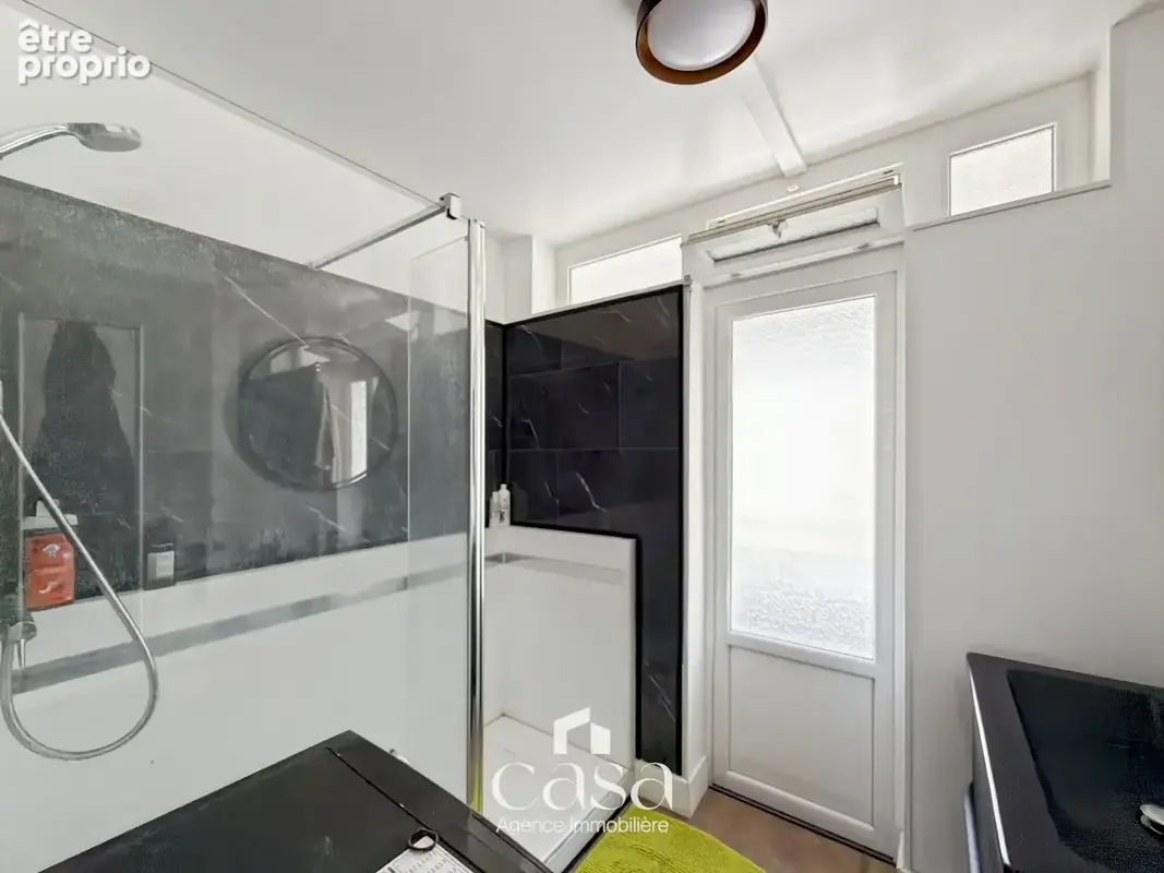 Appartement 88 m² à Caen  - photo 8