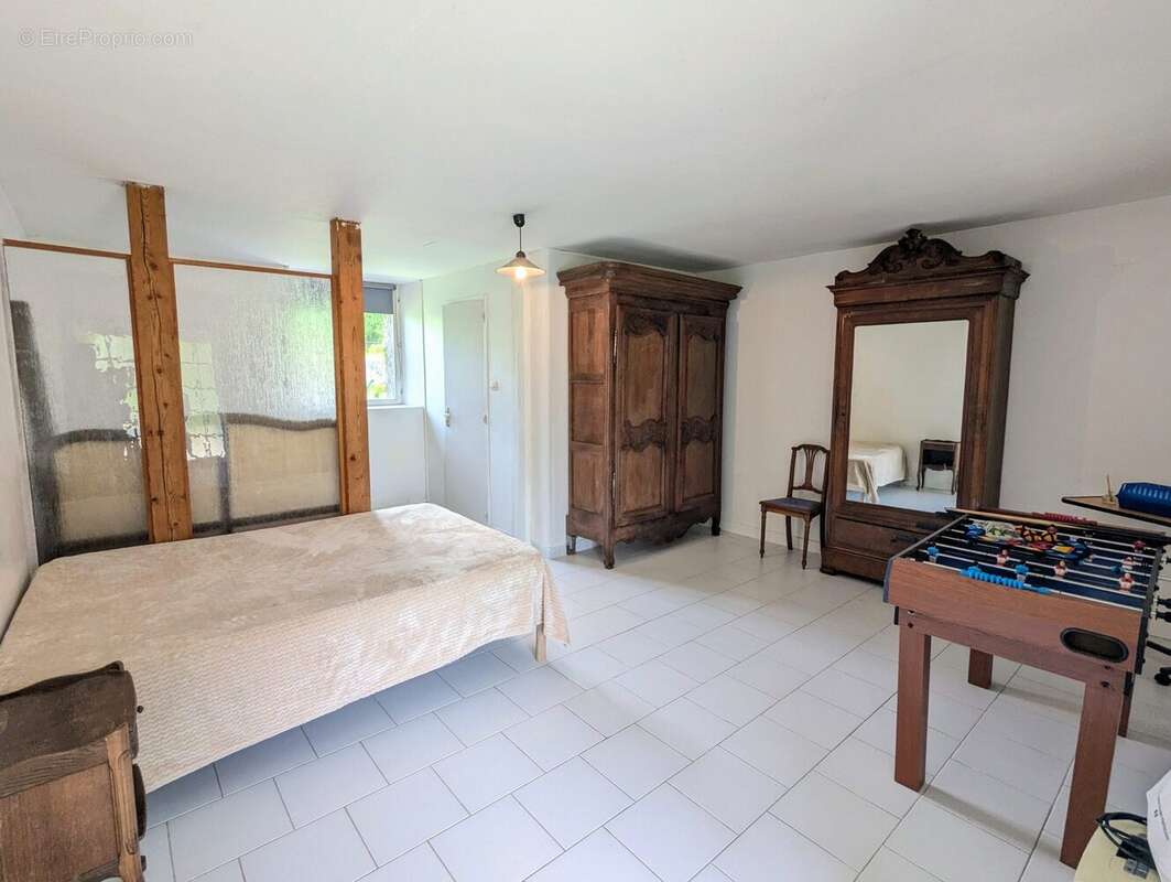 chambre 1 rdc - Maison à GRANDCAMP-MAISY