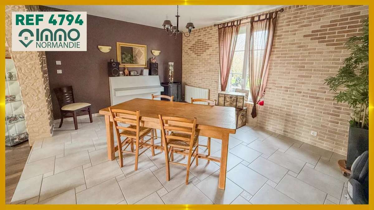 Maison à LE NEUBOURG