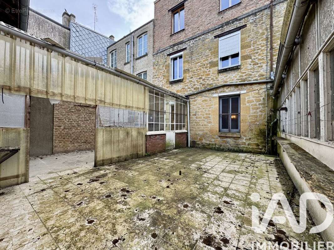 Maison 300 m² à Grandpre  - photo 5