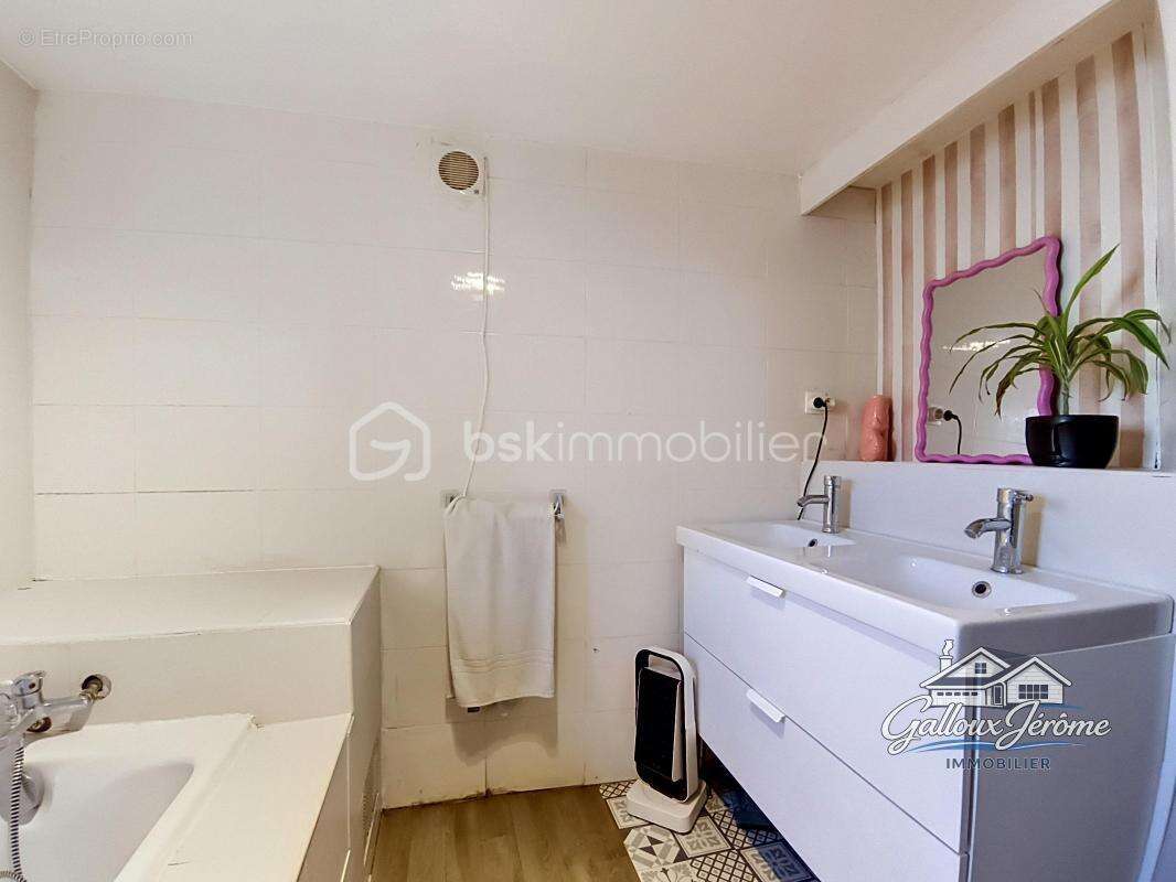Appartement 4 pièces sur la commune de Compans - photo 8