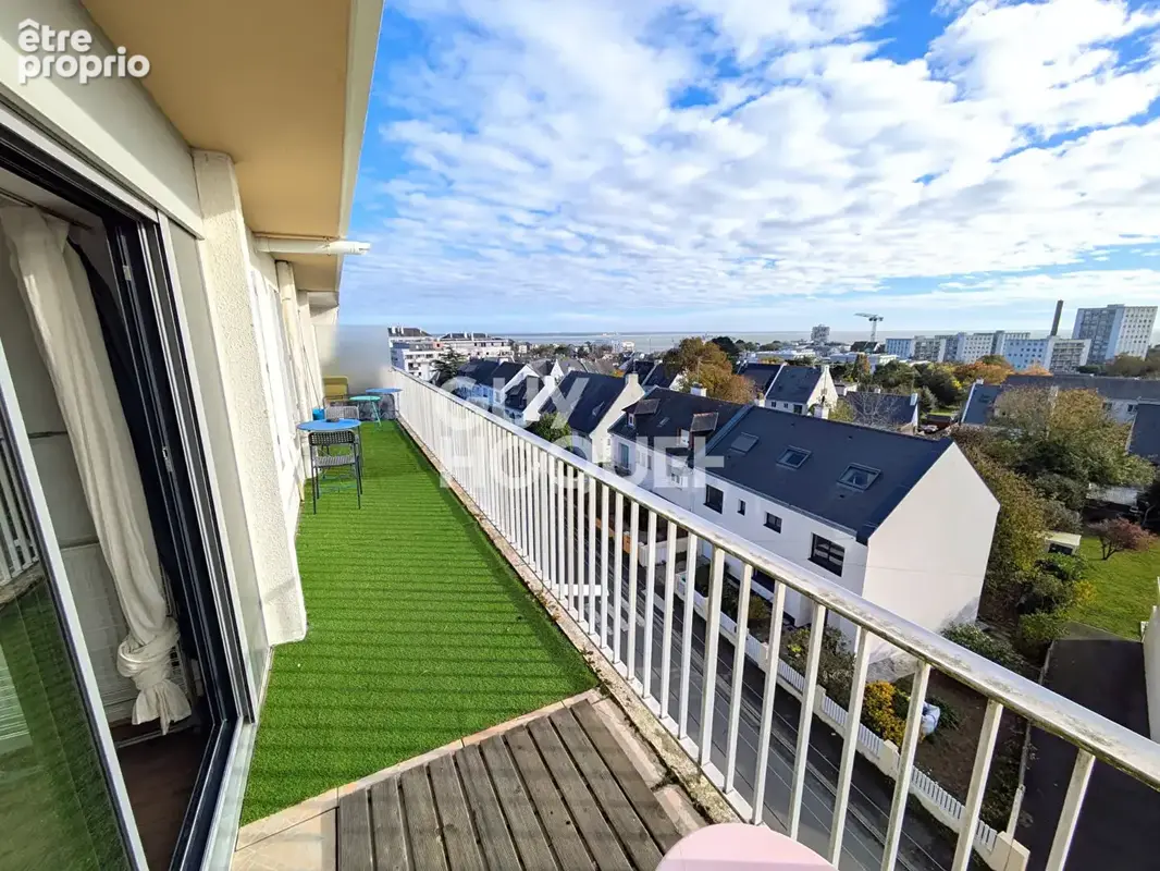 SAINT NAZAIRE, T2 bis rénové au dernier étage avec balcon vue mer - photo 7