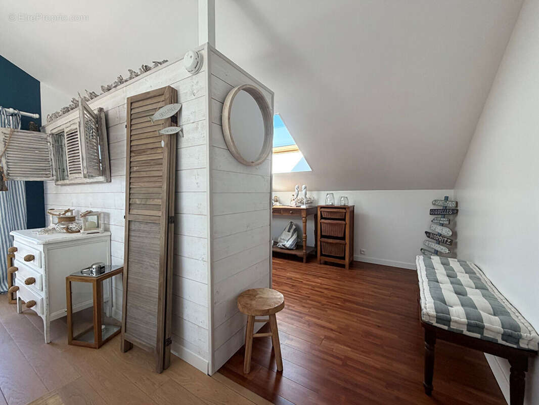 OCTEVILLE-SUR-MER - Propriété d'exception - Maison + gîte indépendant - 233.70m² - 1 939 m² - photo 18