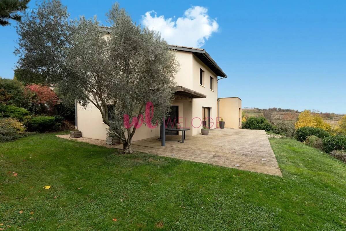 Maison à FLEURIEUX-SUR-L&#039;ARBRESLE