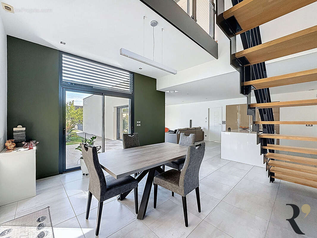 Maison Mons T4/5 sur 1000m² avec piscine - photo 4