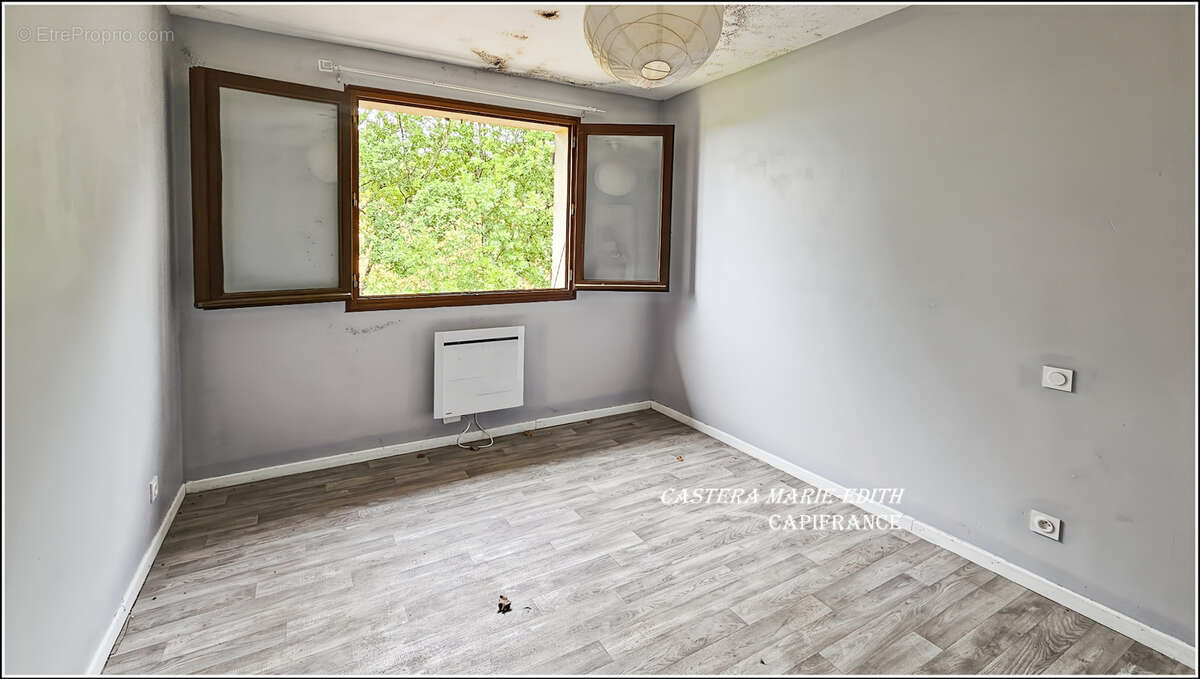 Maison 159M² Habitables - 8 pièces -à 5 Minutes du centre GARAGES - GRANDS HANGARS - AUCH (32) - photo 17