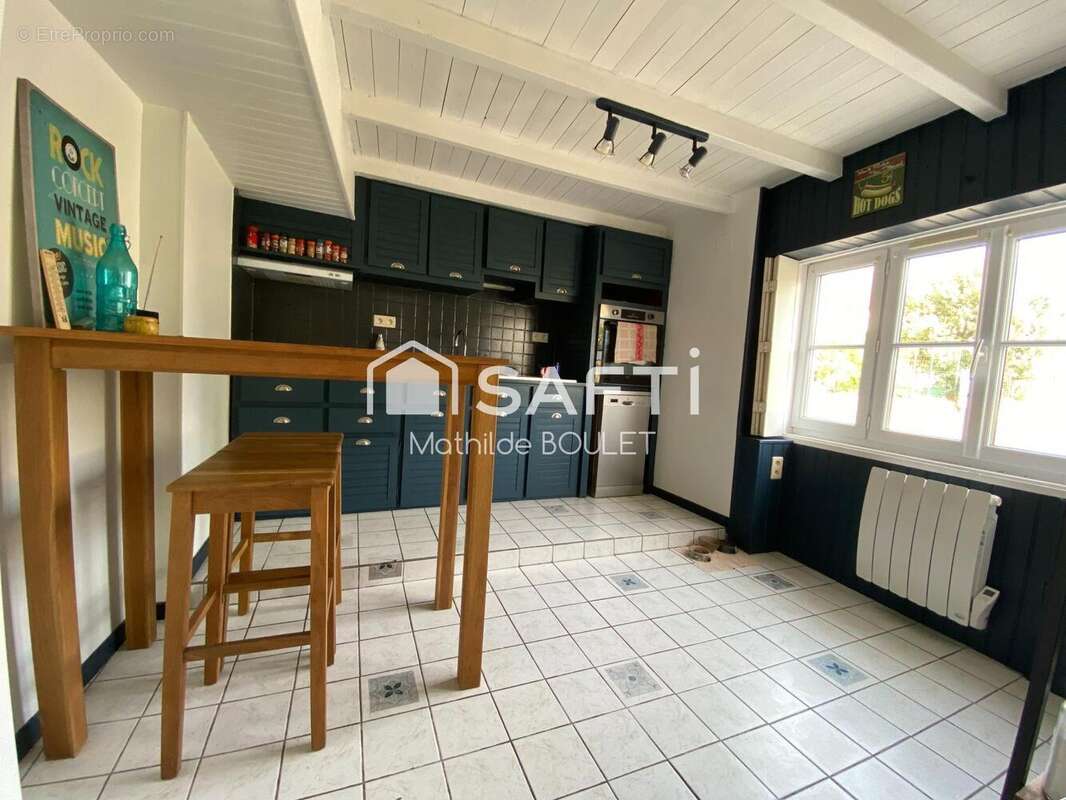 Maison 121 m² à Archingeay  - photo 3