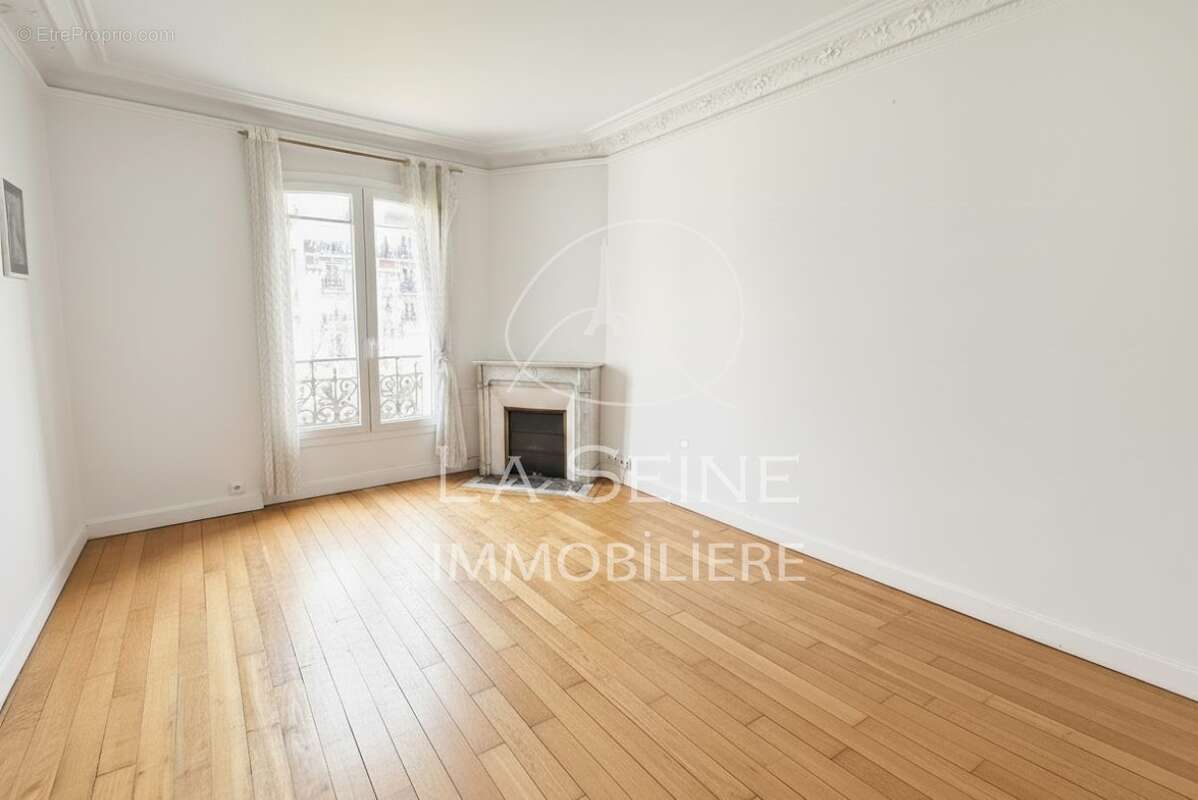 Appartement à CLICHY
