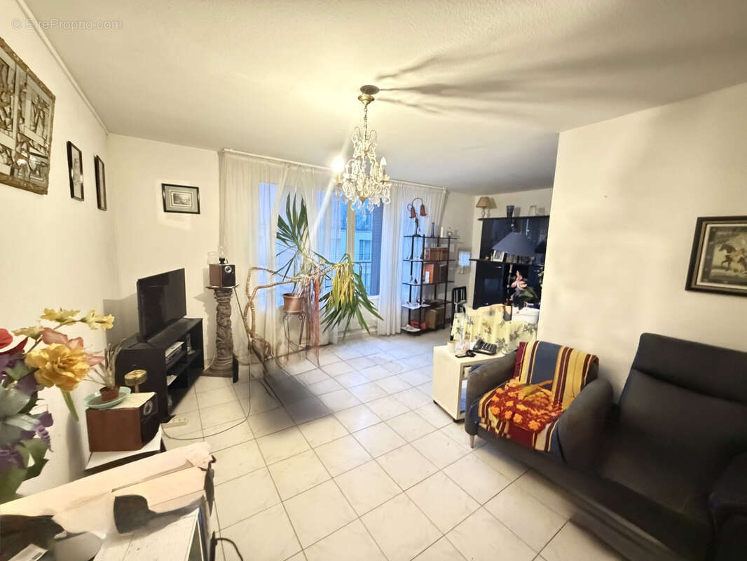 Appartement à FONTAINE