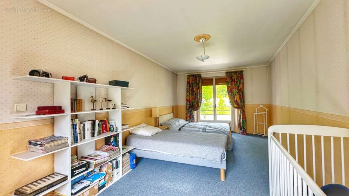 Maison à SAINT-BUEIL