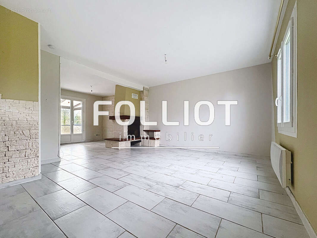 Maison à NOYERS-BOCAGE