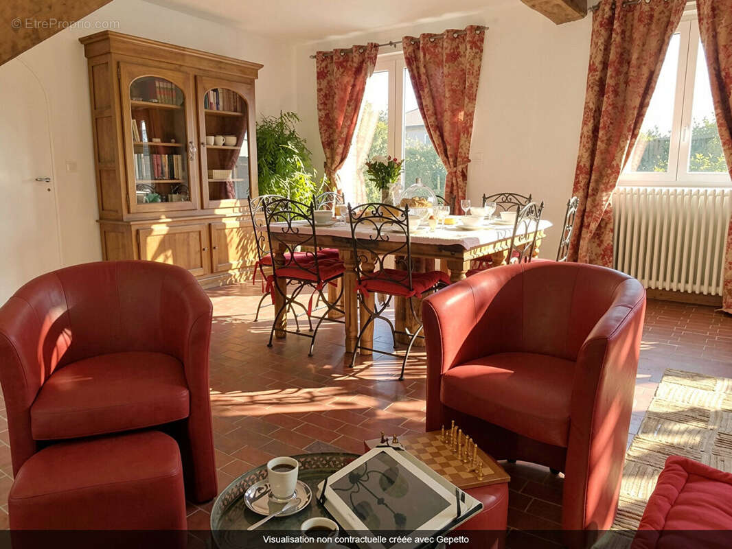 Maison à ESCORPAIN
