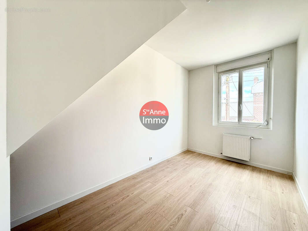 Maison à MEHARICOURT