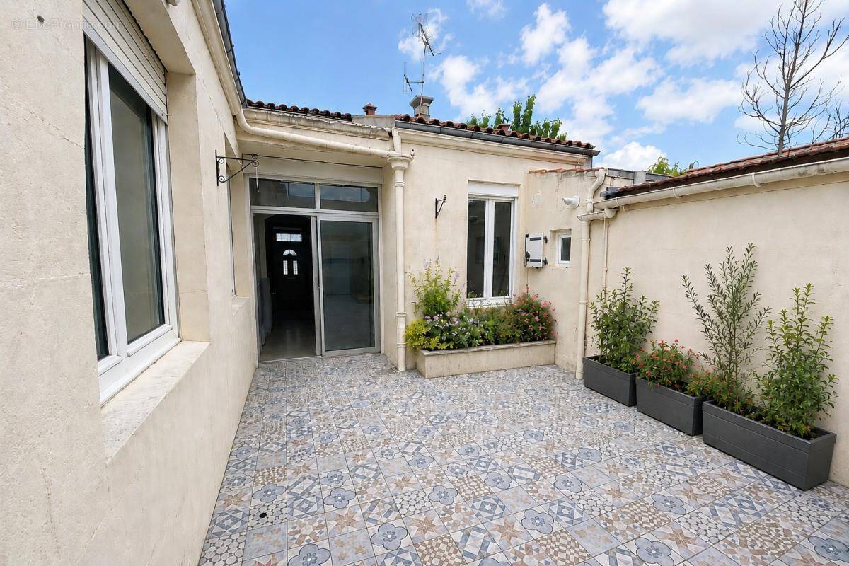 Maison à ROCHEFORT