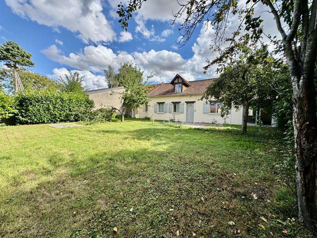Très belle  Longère  de 129m2 , 3 chambres , grand jardin  GLISY (10mn d'Amiens ) - photo 2