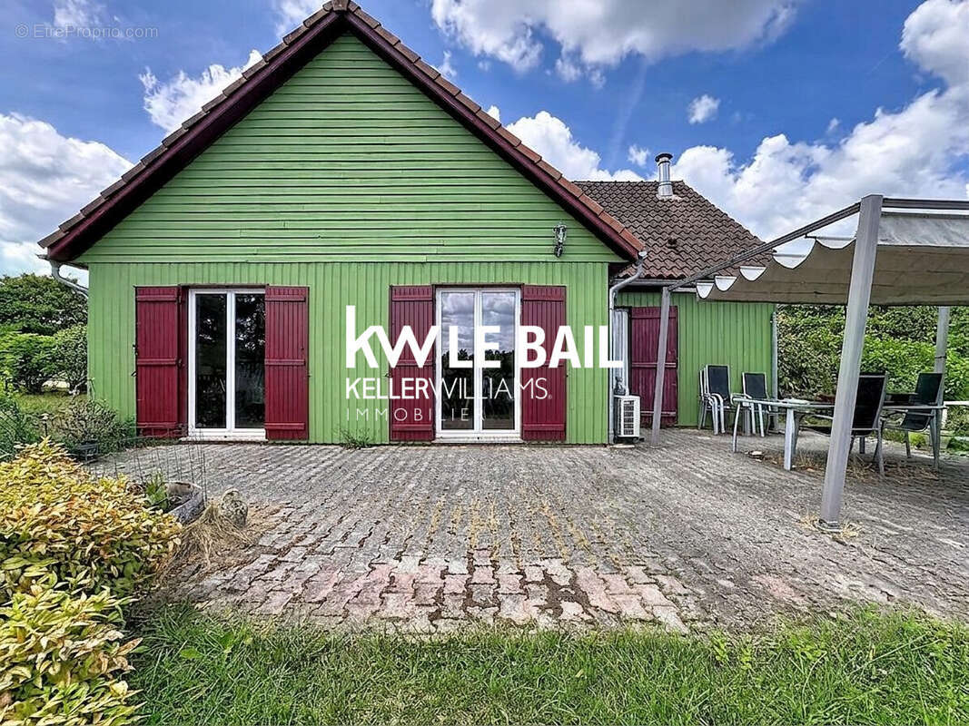 Maison 130 m² à Blanquefort-Sur-Briolance  - photo 5