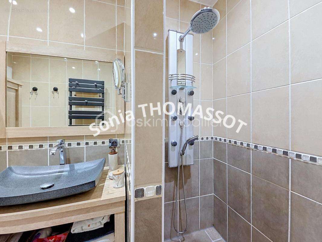 Maison sur sous-sol avec piscine – terrain clos - photo 12