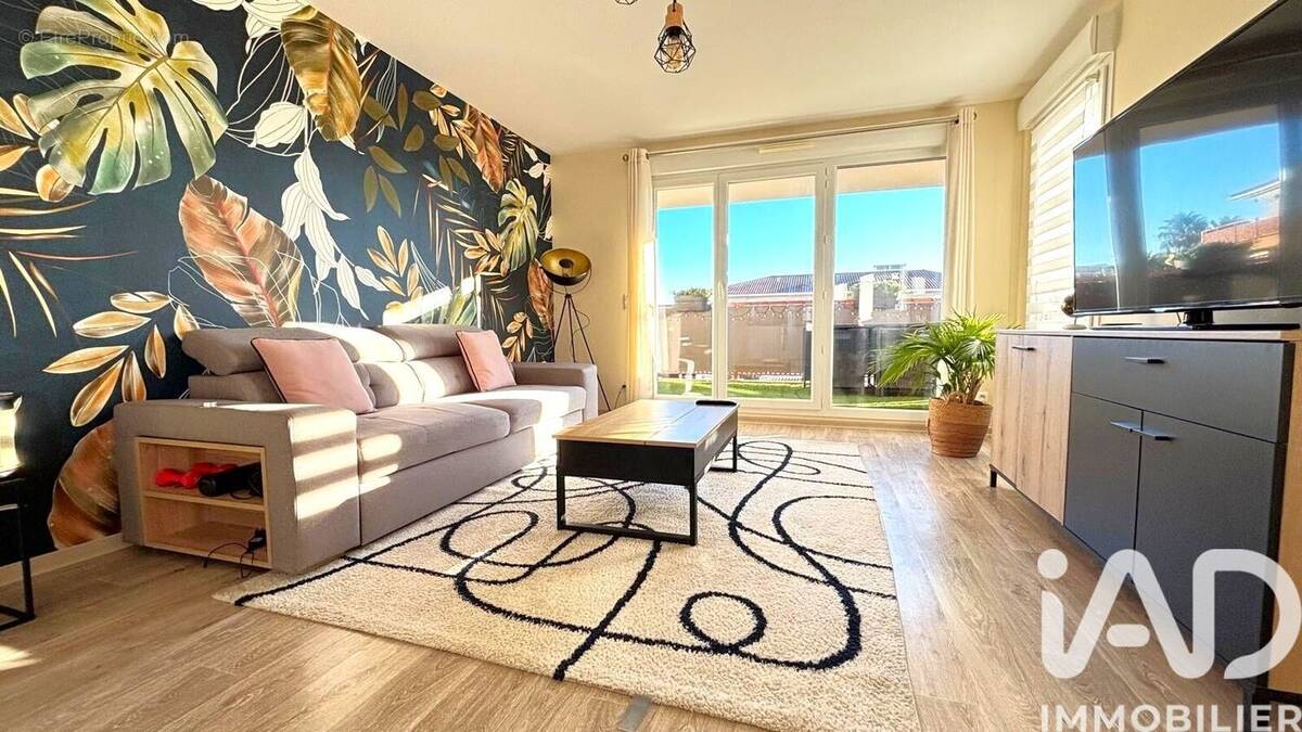 Photo 1 - Appartement à PUGET-SUR-ARGENS