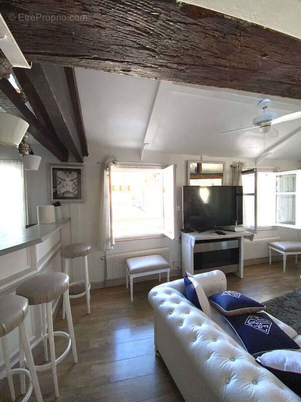 Appartement à PARIS-6E