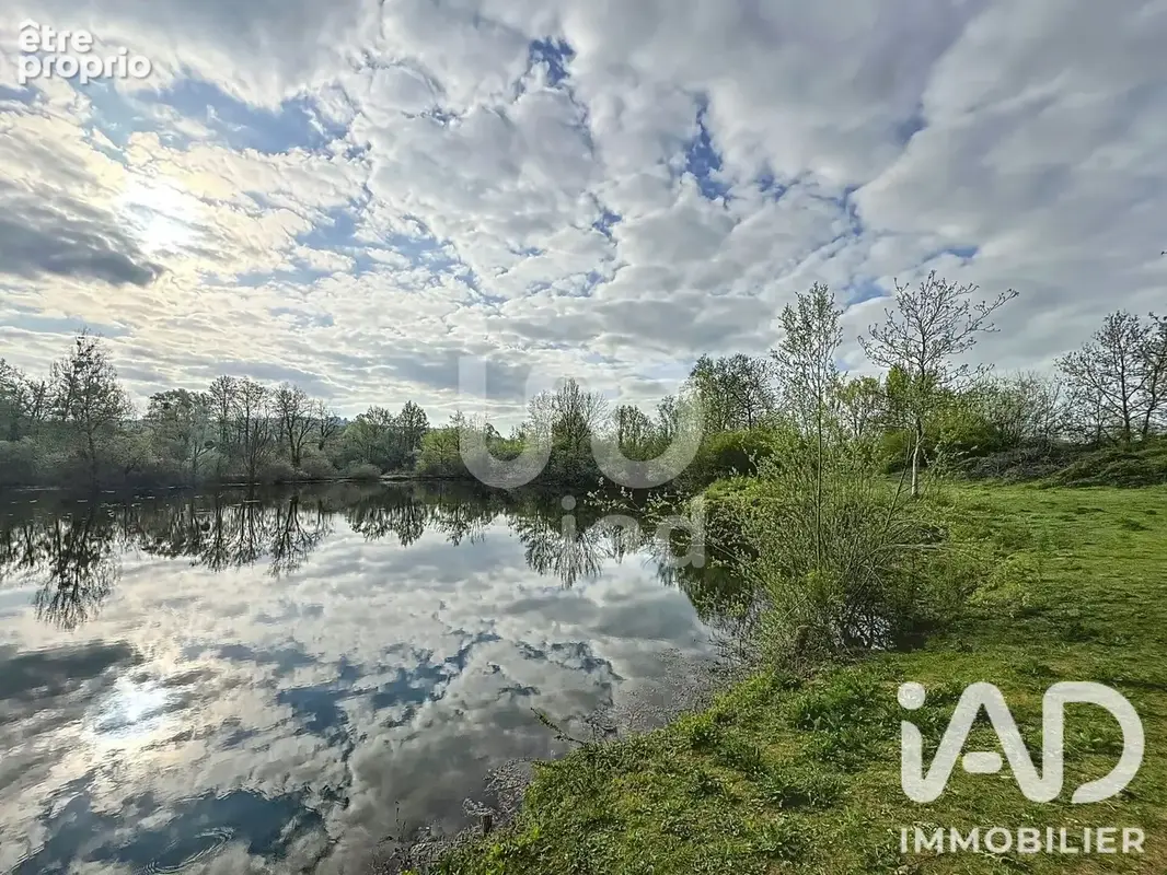 Photo 1 - Terrain à CHAMPS-SUR-YONNE