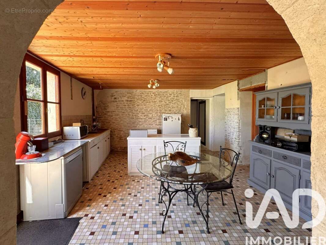 Photo 5 - Maison à LE GUE-DE-VELLUIRE