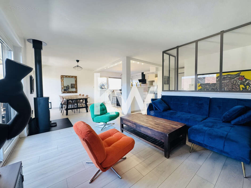 Maison 127 m² à Saint-Priest-En-Jarez  - photo 6