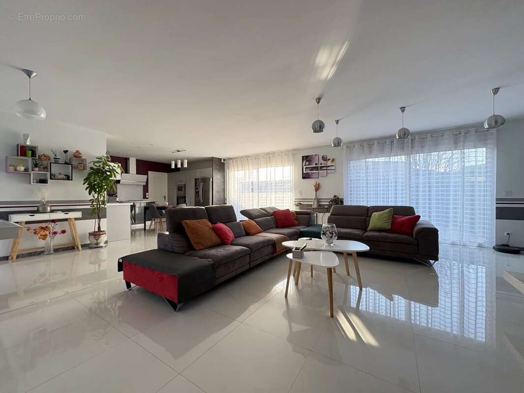 Maison à LE PLESSIS-TREVISE