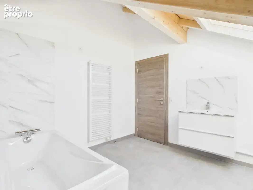 En exclusivité : duplex aux allures de chalet, face aux sommets - photo 6