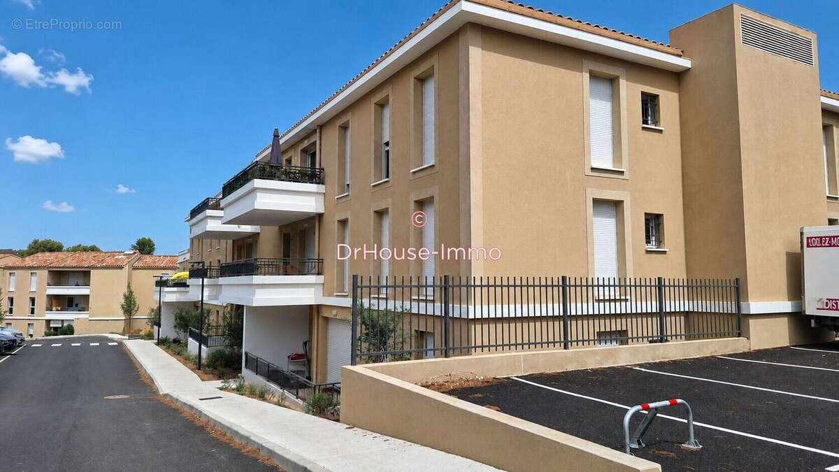 Appartement 57 m² à Cabries  - photo 8