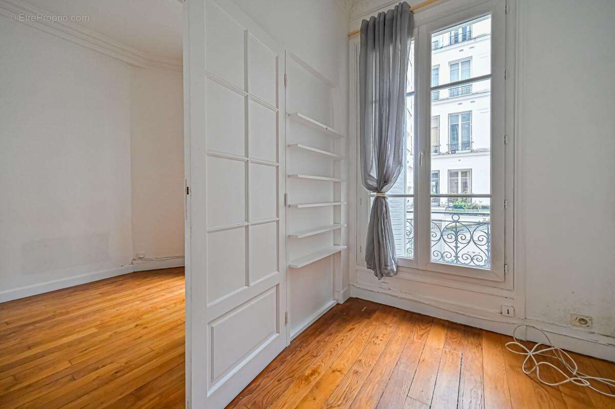 Appartement à PARIS-9E