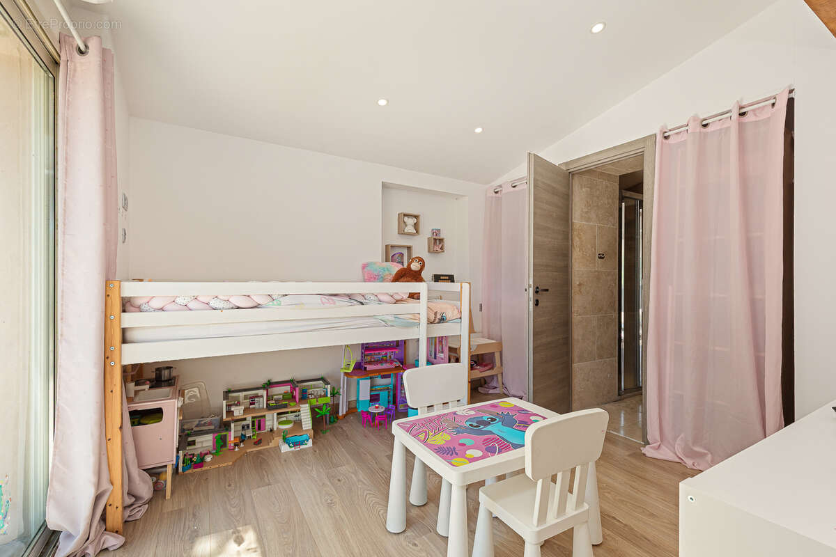 Maison à PEGOMAS