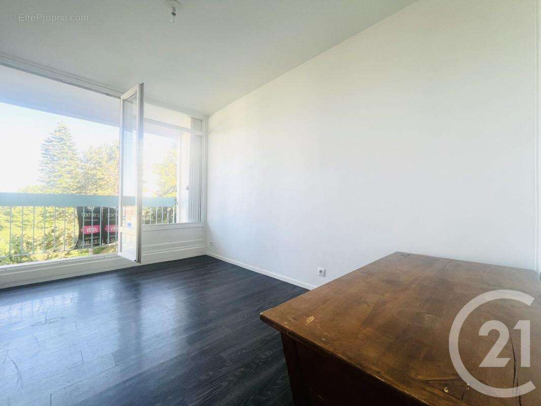 Appartement 107 m² à Limoges  - photo 11