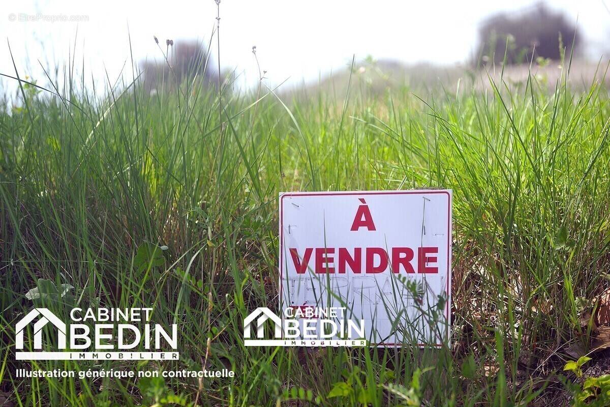 Terrain à GRENADE-SUR-L'ADOUR