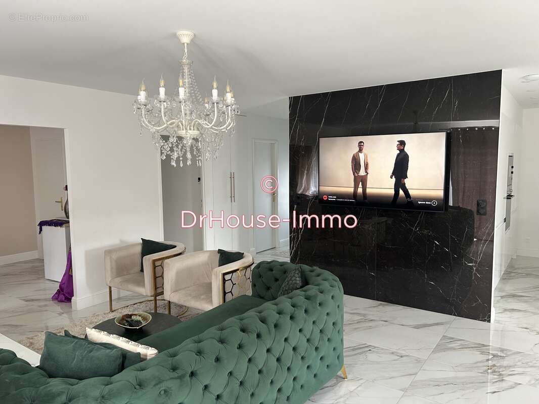 Maison 100 m² à La Couronne  - photo 6