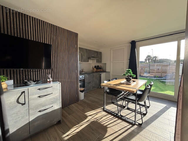 Maison à SAINT-PAIR-SUR-MER