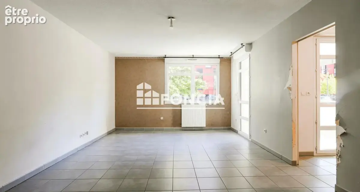 Ramonville-Saint-Agne : spacieux T4 de 91,78 m² au rez-de-chaussée avec parking, dans une résidence récente avec ascenseur - photo 3