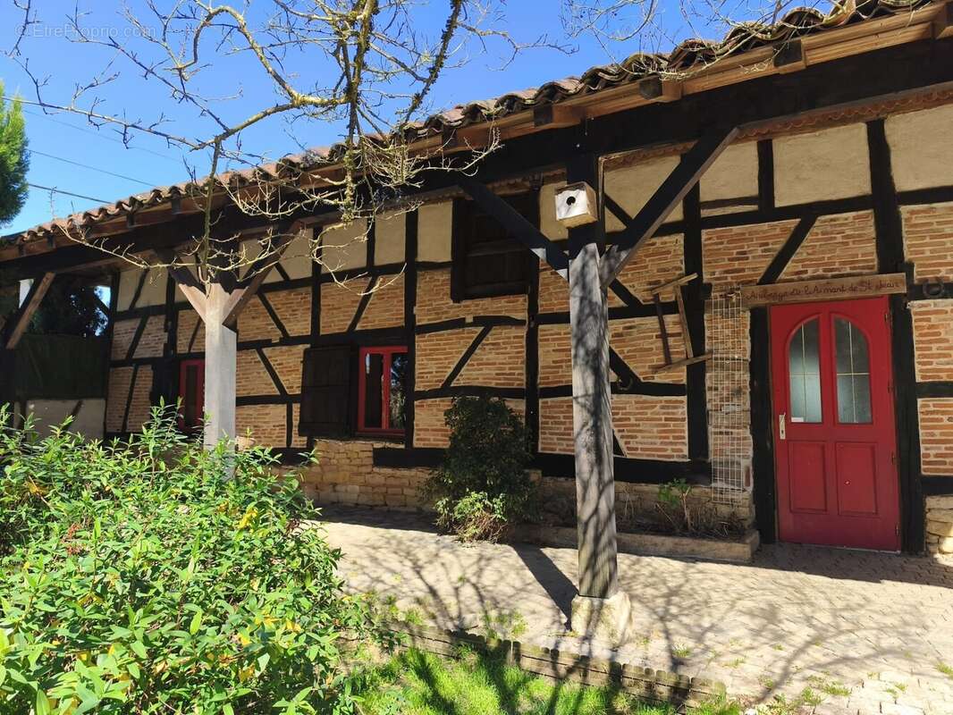 Maison à SAINT-JEAN-SUR-REYSSOUZE