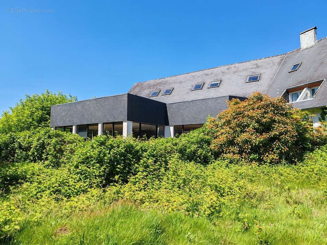 Appartement à PLOUNEOUR-MENEZ