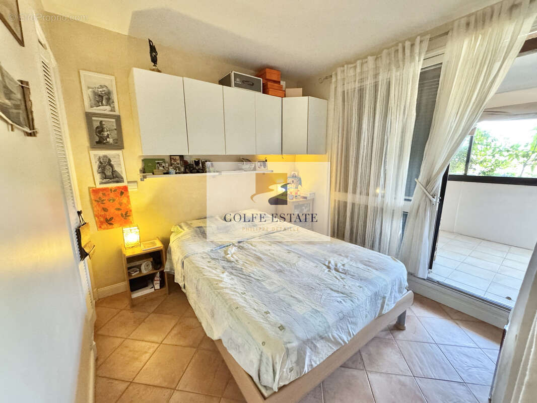 Appartement à LA CROIX-VALMER