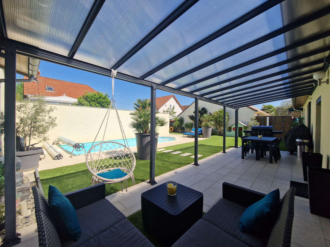 Maison à VIGNEUX-SUR-SEINE