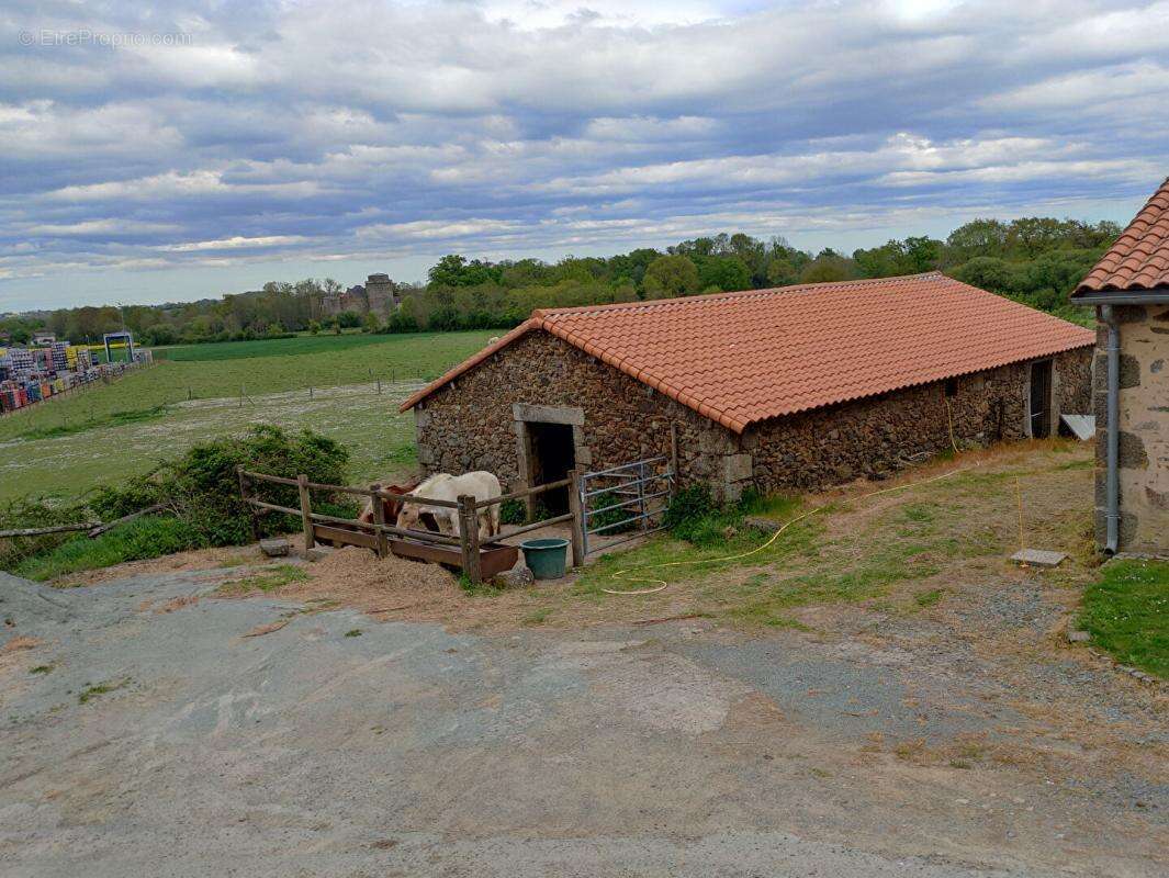 Maison à SAINT-MESMIN