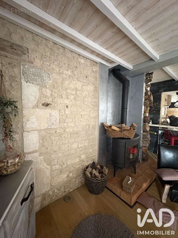 Maison 99 m² à Thaire  - photo 6