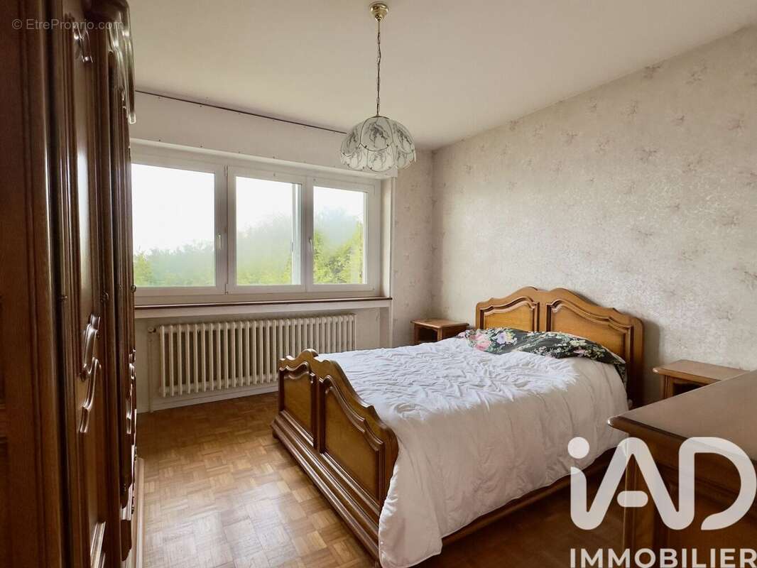 Maison 150 m² à Pouilly  - photo 8