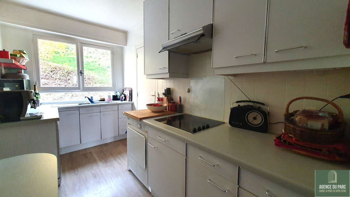 Appartement à VILLE-D'AVRAY