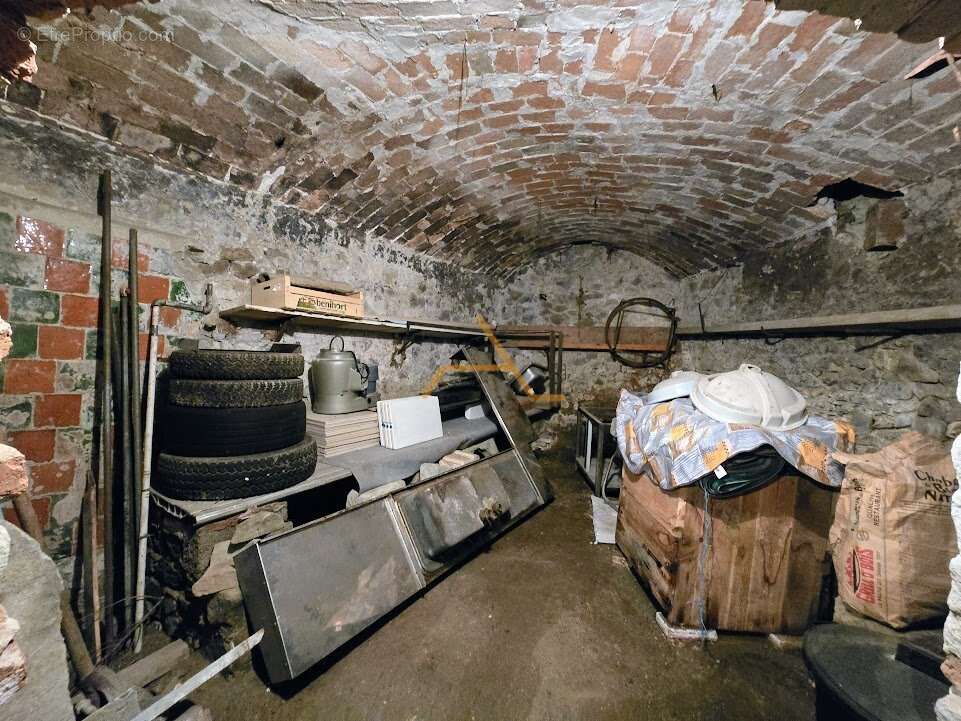 Maison à PUY-SAINT-MARTIN