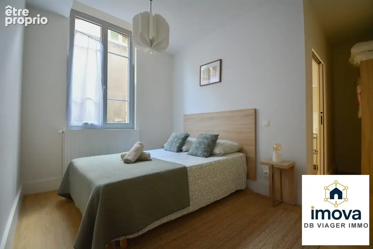 Appartement 258 m² à Vichy  - photo 4