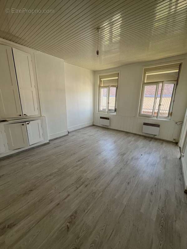 Appartement 200 m² à Le Cateau-Cambresis  - photo 9
